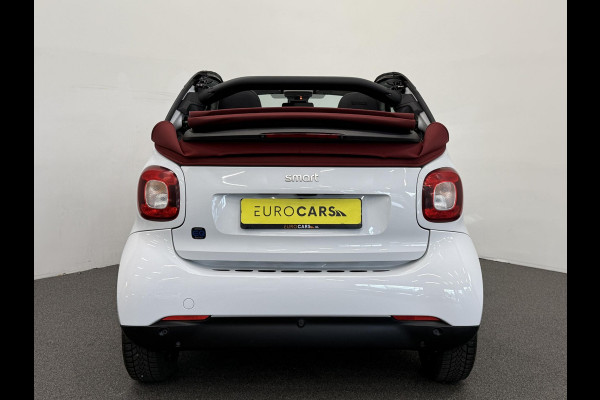 Smart Fortwo Cabrio EQ Comfort 18 kWh Automaat Navigatie Apple Carplay Android Auto Parkeersensoren Achter Climate Control Elektrisch Cabriodak DAB+