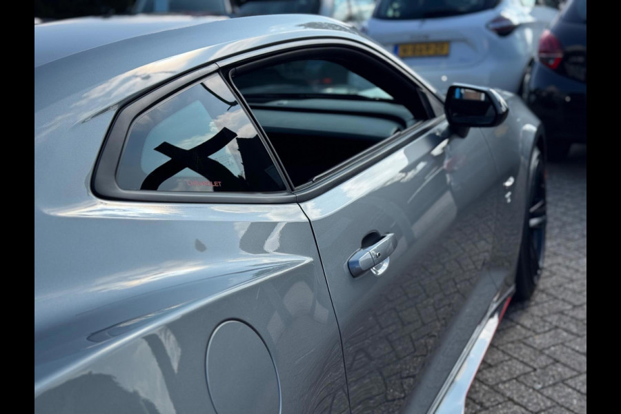 Chevrolet Camaro 2.0 Turbo 2020 Grijs AUT LEDER APK NAP!