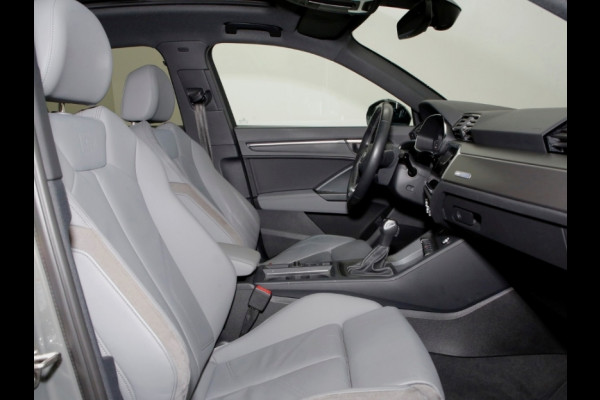 Audi Q3 45 Tfsi-e S-LINE (2x) ** MATRIX, LEDER, PANORAMA, TREKH, ACC, 20-inch LMV ** 1e EIG - UNFALLFREI ** ** INFORMEER OOK NAAR ONZE AANTREKKELIJKE FINANCIAL-LEASE TARIEVEN **