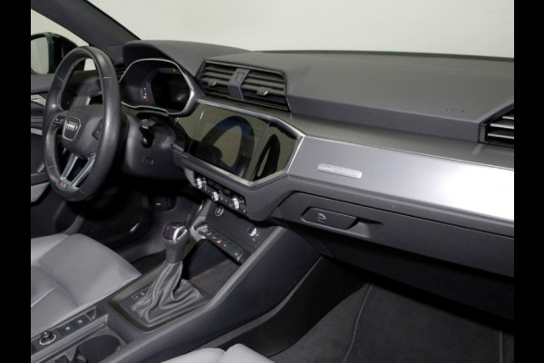 Audi Q3 45 Tfsi-e S-LINE (2x) ** MATRIX, LEDER, PANORAMA, TREKH, ACC, 20-inch LMV ** 1e EIG - UNFALLFREI ** ** INFORMEER OOK NAAR ONZE AANTREKKELIJKE FINANCIAL-LEASE TARIEVEN **