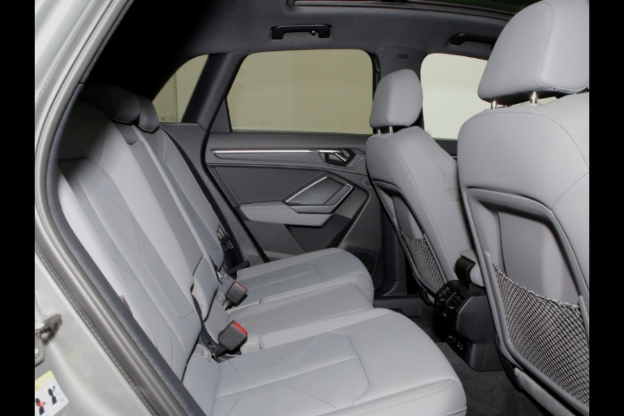 Audi Q3 45 Tfsi-e S-LINE (2x) ** MATRIX, LEDER, PANORAMA, TREKH, ACC, 20-inch LMV ** 1e EIG - UNFALLFREI ** ** INFORMEER OOK NAAR ONZE AANTREKKELIJKE FINANCIAL-LEASE TARIEVEN **