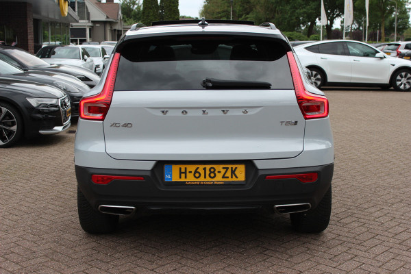 Volvo XC40 1.5 T5 Recharge R-Design 262pk / Full option! / Trekhaak / Panoramadak / 360Camera / Harman Kardon / 19'' / Stoel+Stuurverwarming / CarPlay / Dodehoek / DAB / Cruise Control