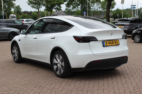 Tesla Model Y RWD 58 kWh / Autopilot / Panormadak / Camera / Premium Audio / 19'' / Navigatie
