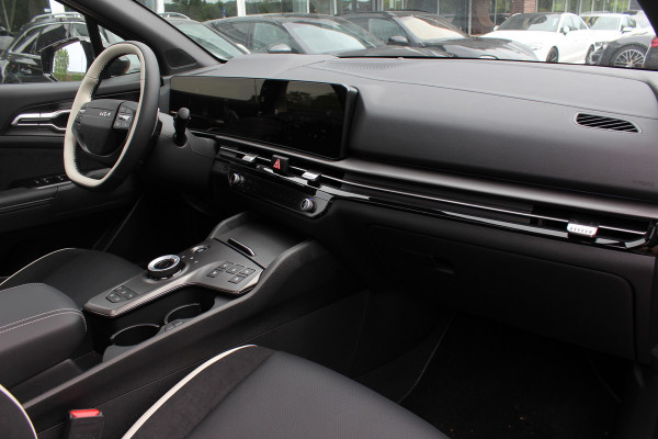 Kia Sportage 1.6 T-GDi Plug-in Hybrid GT-PlusLine / Panoramadak / 360Camera / Head-up / Leder / Matrix LED / Keyless / 18'' / CarPlay / Harman Kardon / Stoelventilatie / Stoelverwarming 4x / Dodehoek / DAB / ACC