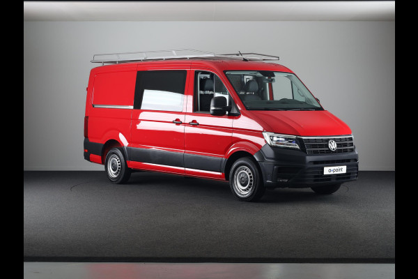 Volkswagen Crafter 35 2.0 TDI L3H2 Highline 140 PK | Trekhaak | Imperiaal | Parkeercamera | Leder | LED koplampen | Parkeer assist |