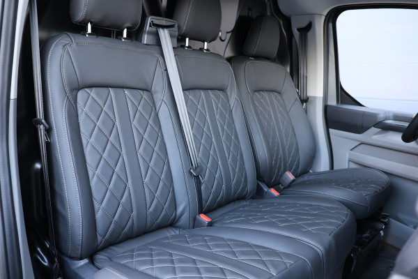 Ford Transit Custom 320 2.0 TDCI 150 PK L2H1 Limited | L+R Schuifdeur | ACC | Blind Spot | Camera | Lane Assist | Stoelverwarming | CarPlay | Naviga | 3-Zitter | Verlengde fabrieksgarantie tot 12-2029