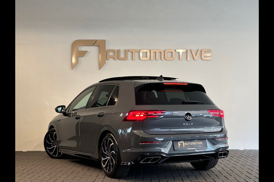 Volkswagen Golf 1.5 eTSI R-Line Pano|Keyless|Camera|IQ|Sfeer