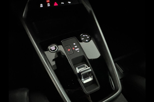 Audi A3 LIMOUSINE 30 TFSI Business edition Keyless|CarPlay