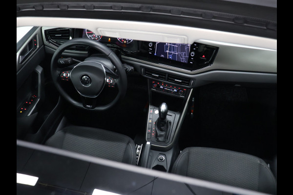 Volkswagen Polo 1.0 TSI R Line [SCHUIFDAK, APPLE CARPLAY, ANDROID AUTO, CRUISE CONTROL, CLIMATE CONTROL, PARKEERSENSORS, NIEUWSTAAT]