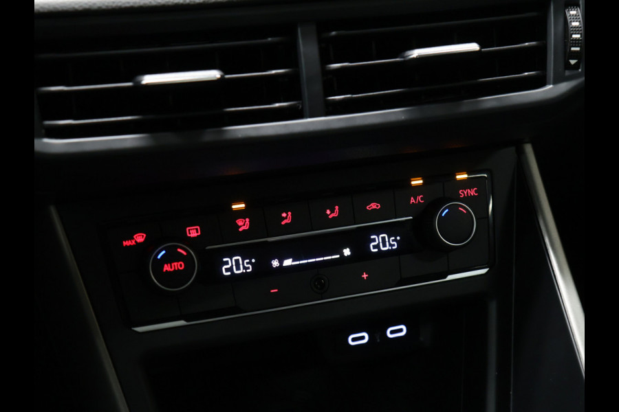 Volkswagen Polo 1.0 TSI R Line [SCHUIFDAK, APPLE CARPLAY, ANDROID AUTO, CRUISE CONTROL, CLIMATE CONTROL, PARKEERSENSORS, NIEUWSTAAT]