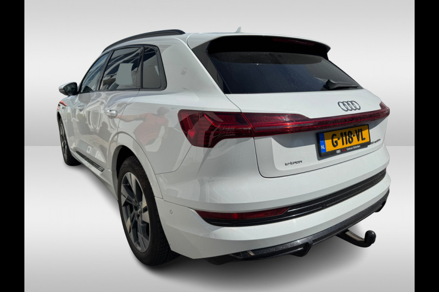 Audi e-tron e-tron 50 quattro Launch ed. 71 kWh 3x S-Line / Trekhaak / Panoramadak / Camera / 20'' / Luchtvering / ACC / Navigatie / Stoelverwarming / DAB