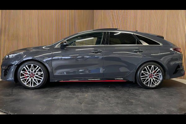 Kia ProCeed 1.6 T-GDi GT|AUTOMAAT|PANO|DIGITAL COCKPIT|MEMORY|STUURVERW+STOELVERW V+A|ACC|CARPLAY|CAMERA|JBL|1e EIG.|INCL.BTW|