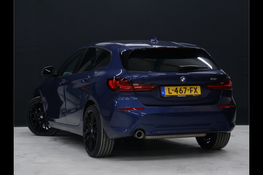 BMW 1-serie 118i M Sport [M STUUR, APPLE CARPLAY, STOELVERWARMING, VOL LEDER, ANDROID, DIGITAL DASH, LED, CRUISE CONTROL, CLIMATE CONTROL, NIEUWSTAAT]