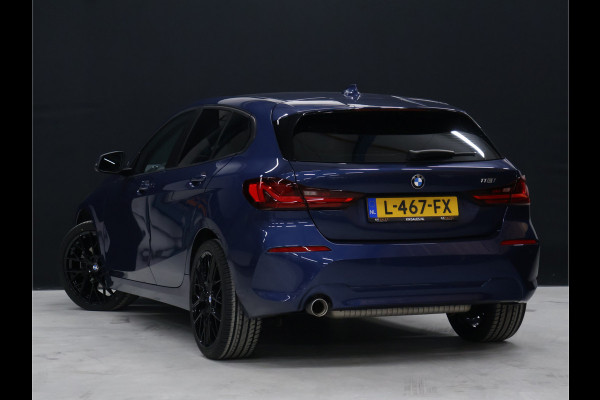 BMW 1-serie 118i M Sport [M STUUR, APPLE CARPLAY, STOELVERWARMING, VOL LEDER, ANDROID, DIGITAL DASH, LED, CRUISE CONTROL, CLIMATE CONTROL, NIEUWSTAAT]
