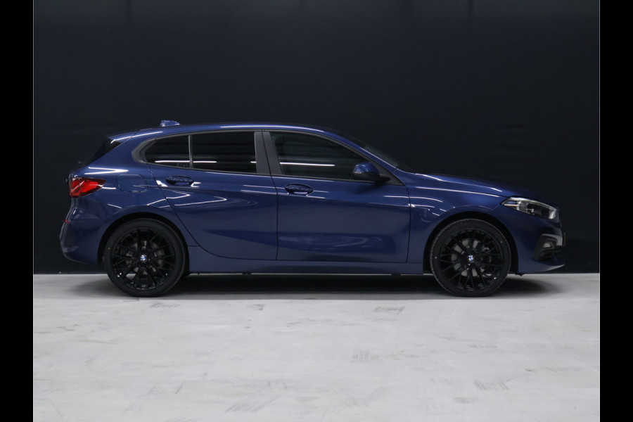 BMW 1-serie 118i M Sport [M STUUR, APPLE CARPLAY, STOELVERWARMING, VOL LEDER, ANDROID, DIGITAL DASH, LED, CRUISE CONTROL, CLIMATE CONTROL, NIEUWSTAAT]