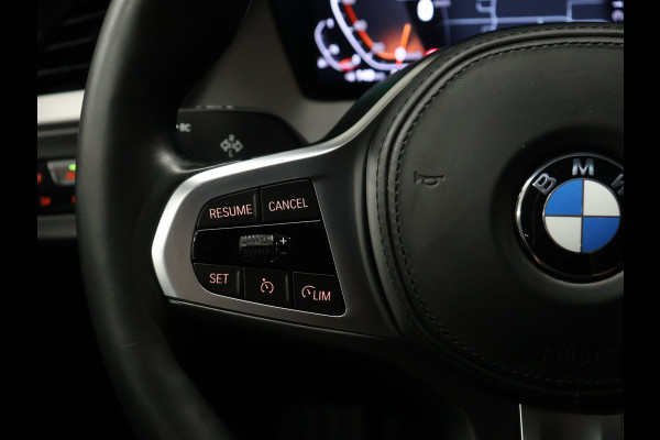 BMW 1-serie 118i M Sport [M STUUR, APPLE CARPLAY, STOELVERWARMING, VOL LEDER, ANDROID, DIGITAL DASH, LED, CRUISE CONTROL, CLIMATE CONTROL, NIEUWSTAAT]