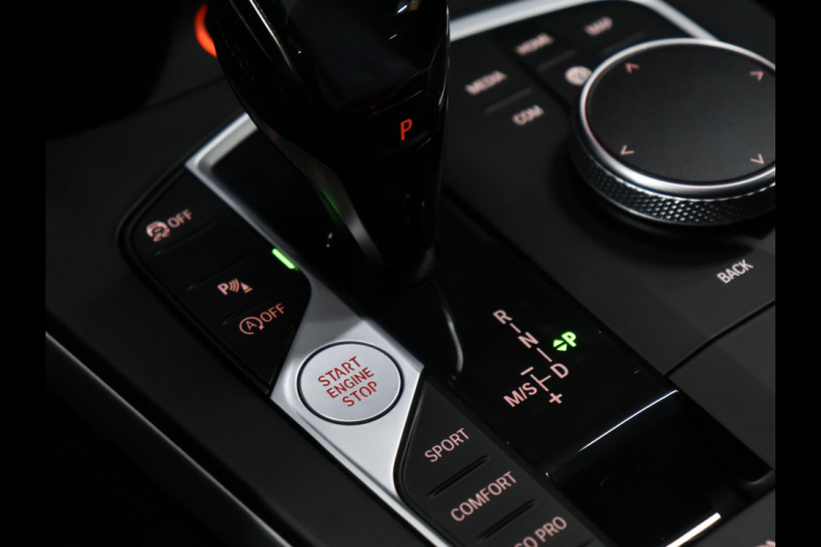 BMW 1-serie 118i M Sport [M STUUR, APPLE CARPLAY, STOELVERWARMING, VOL LEDER, ANDROID, DIGITAL DASH, LED, CRUISE CONTROL, CLIMATE CONTROL, NIEUWSTAAT]
