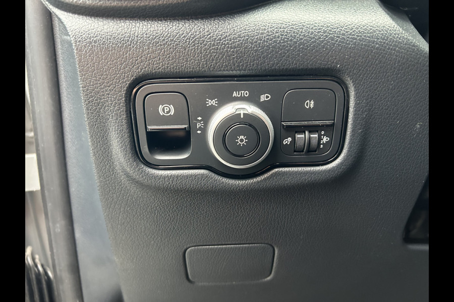 Mercedes-Benz Vito 116 CDI L3 Pro / 2500KG Trekhaak / MBUX / Navigatie / Camera / Cruise control / Airco / LMV