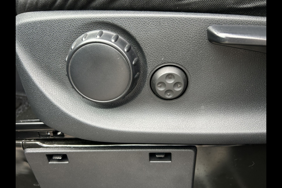 Mercedes-Benz Vito 116 CDI L3 Pro / 2500KG Trekhaak / MBUX / Navigatie / Camera / Cruise control / Airco / LMV