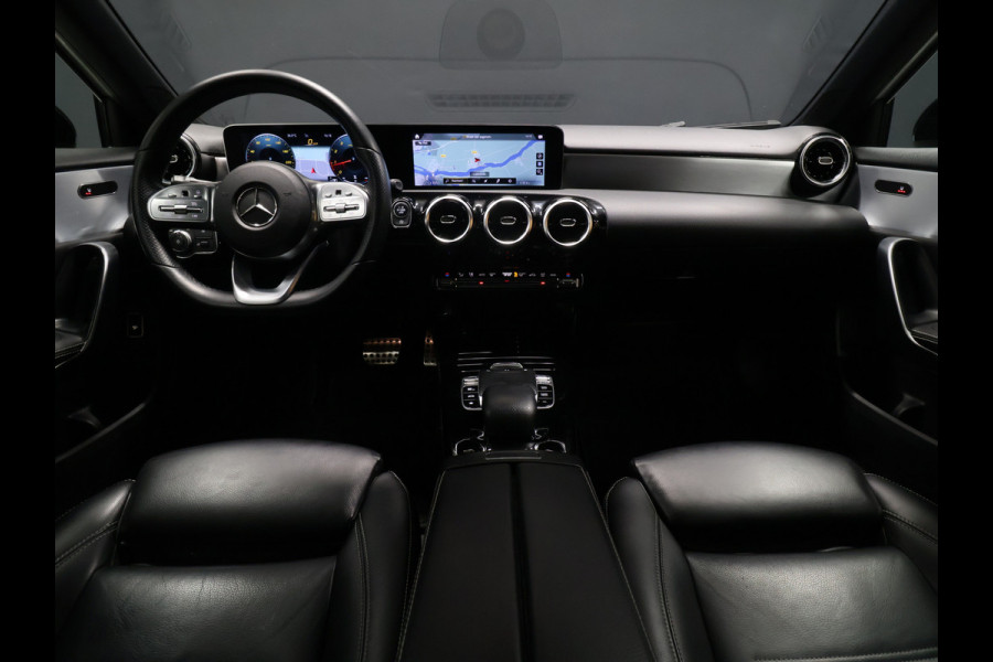 Mercedes-Benz A-Klasse 200 Advantage AMG [SCHUIFDAK, CAMERA, VOL LEDER, STOELVERWARMING, SPORTSTOELEN, NIEUWSTAAT]