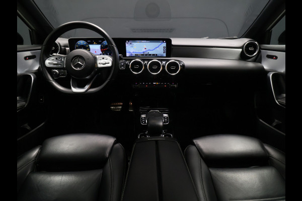 Mercedes-Benz A-Klasse 200 Advantage AMG [SCHUIFDAK, CAMERA, VOL LEDER, STOELVERWARMING, SPORTSTOELEN, NIEUWSTAAT]