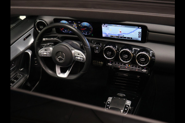 Mercedes-Benz A-Klasse 200 Advantage AMG [SCHUIFDAK, CAMERA, VOL LEDER, STOELVERWARMING, SPORTSTOELEN, NIEUWSTAAT]