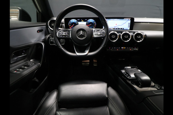 Mercedes-Benz A-Klasse 200 Advantage AMG [SCHUIFDAK, CAMERA, VOL LEDER, STOELVERWARMING, SPORTSTOELEN, NIEUWSTAAT]