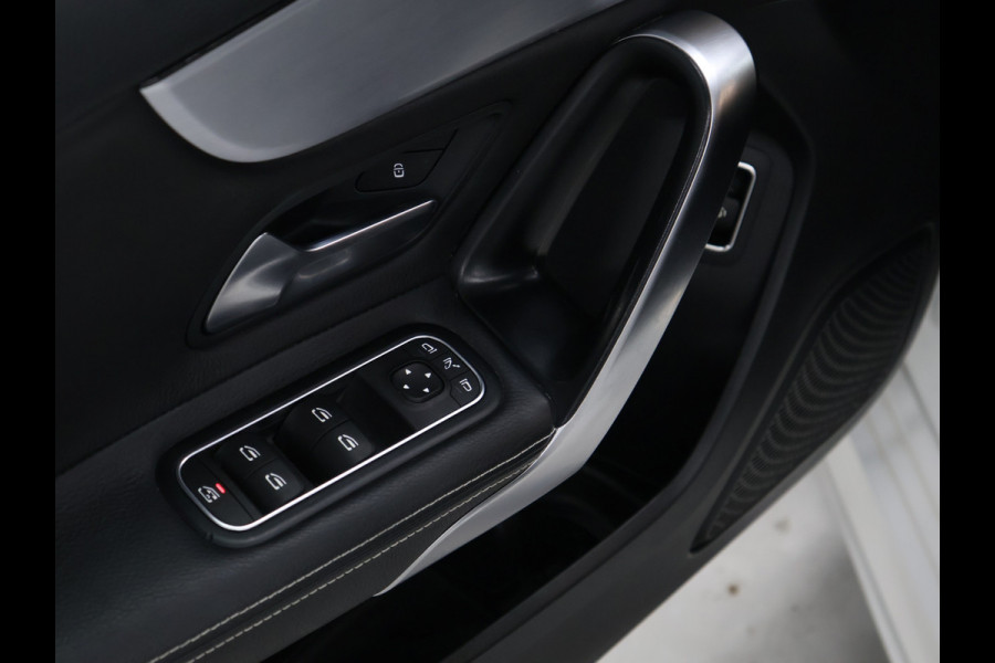 Mercedes-Benz A-Klasse 200 Advantage AMG [SCHUIFDAK, CAMERA, VOL LEDER, STOELVERWARMING, SPORTSTOELEN, NIEUWSTAAT]