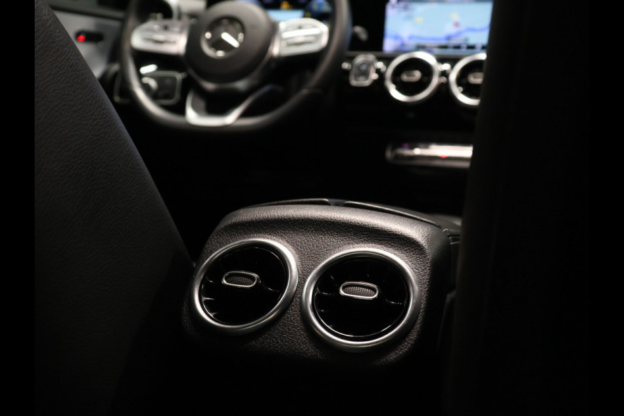 Mercedes-Benz A-Klasse 200 Advantage AMG [SCHUIFDAK, CAMERA, VOL LEDER, STOELVERWARMING, SPORTSTOELEN, NIEUWSTAAT]