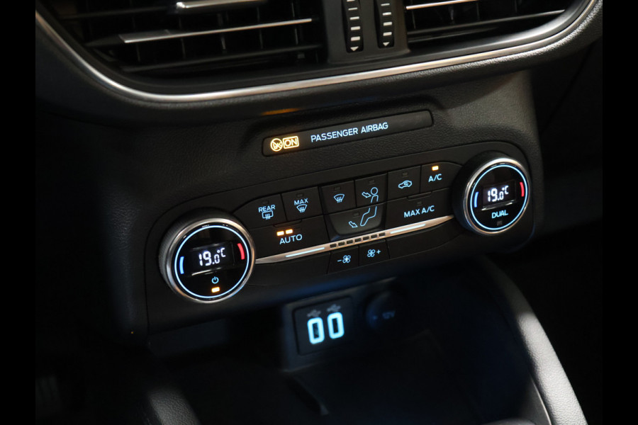 Ford Kuga 2.5 PHEV Titanium [SFEERVERLICHTING, APPLE CARPLAY, ANDROID, CAMERA, VOL LEDER, PDC V+A, DIGITAL DASH, LANE ASSIST, KEYLESS ENTRY, CRUISE CONTROL, CLIMATE CONTROL, NIEUWSTAAT]