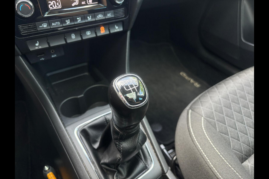 Škoda Rapid Spaceback 1.0 TSI Greentech Drive | Trekhaak | Stoelverwarming | Pano | Cruise