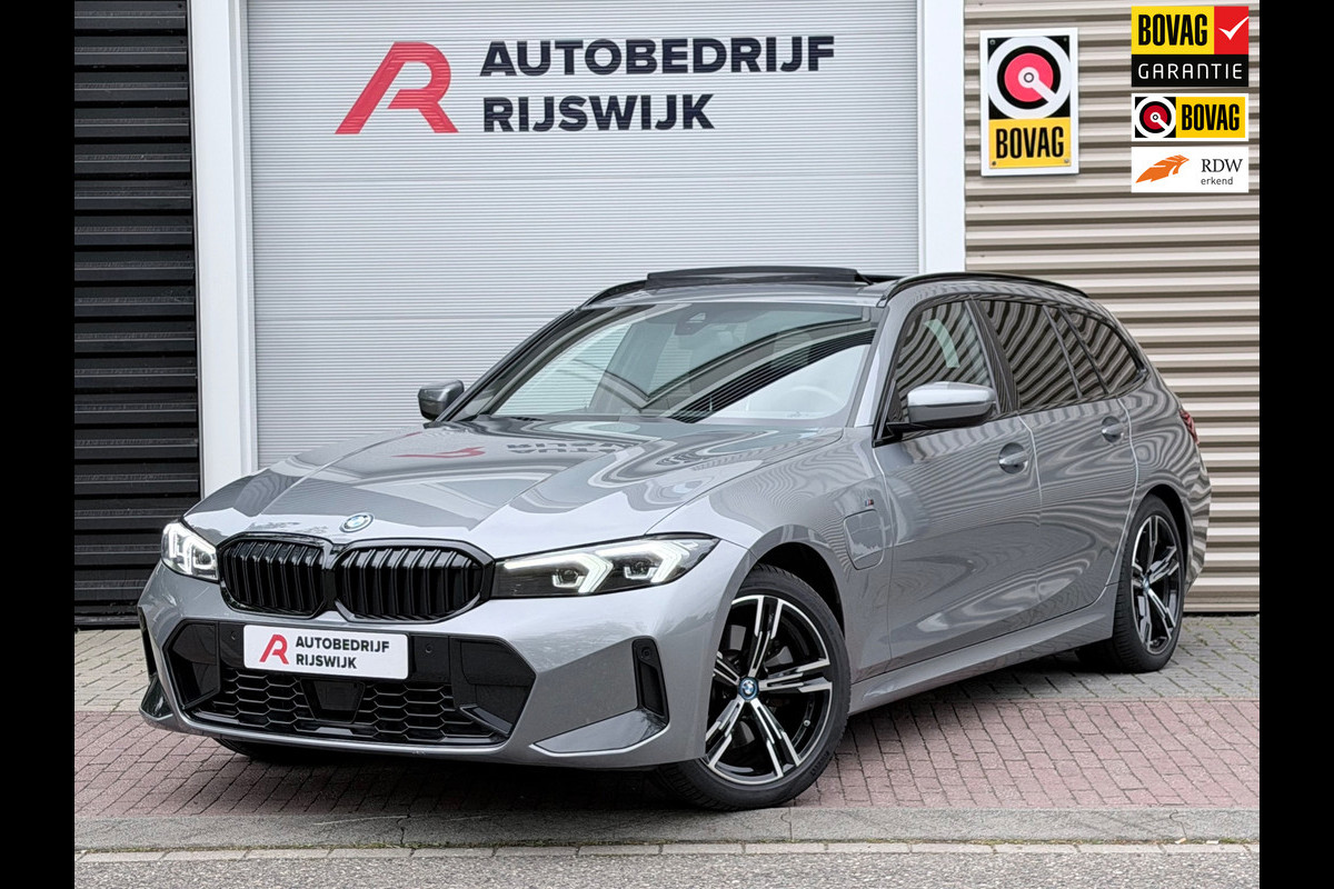BMW 3 Serie Touring 320e Pano/Camera/Trekhaak