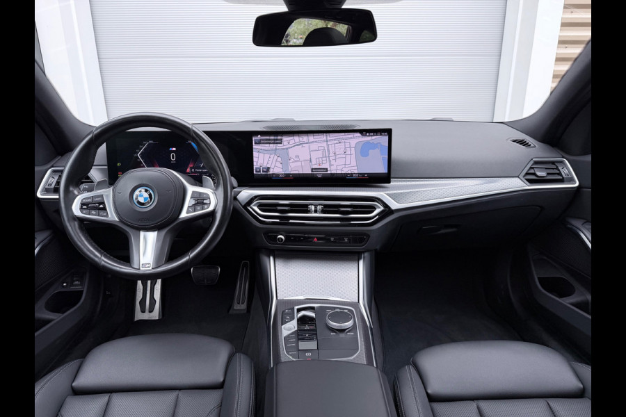 BMW 3 Serie Touring 320e Pano/Camera/Trekhaak