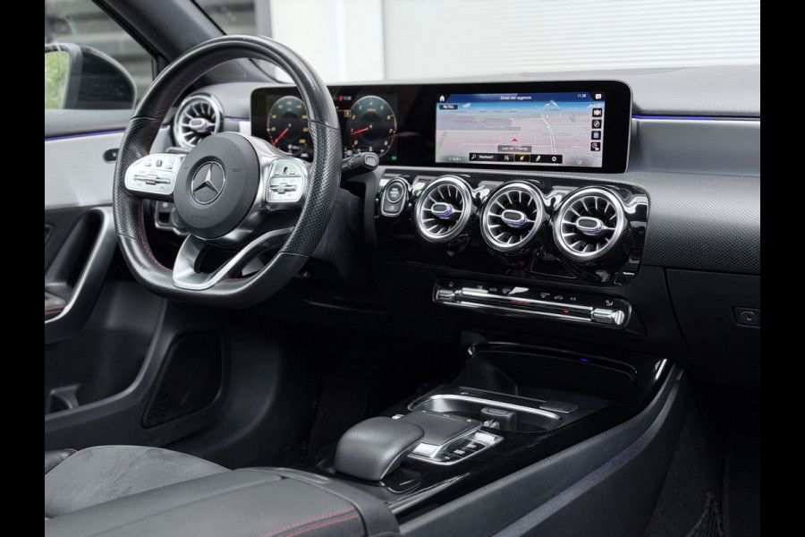 Mercedes-Benz A-Klasse 200 Launch Edition Premium Plus Pano/Sfeer
