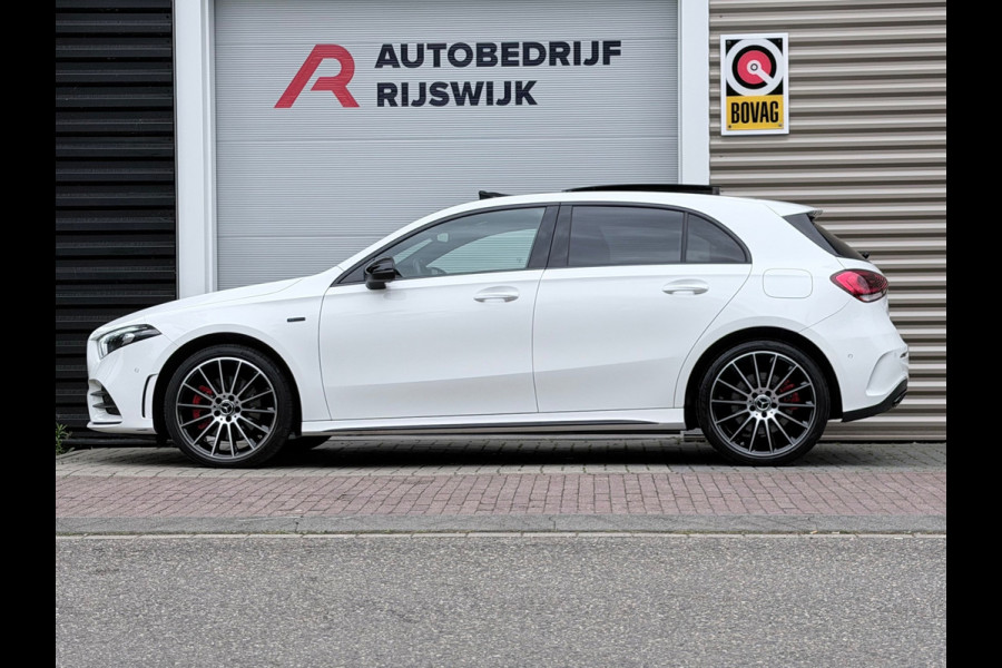 Mercedes-Benz A-Klasse 250 e AMG Line Pano/AR/sfeer/Camera