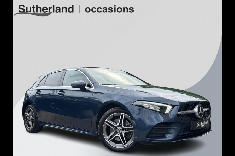 Mercedes-Benz A-Klasse 250 e AMG Line 217 PK | Panoramadak | Stoelverwarming | Sportstoelen | Groot Scherm | Camera | 18 Inch