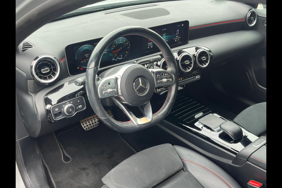 Mercedes-Benz A-Klasse 180 Business Solution AMG