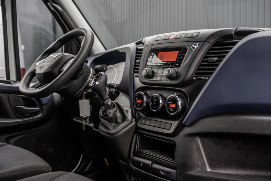 Iveco Daily 35S14V 2.3 L2H2 | Automaat | Trekhaak | Euro 6 | Cruise | Climate | 3500 KG Trekgewicht