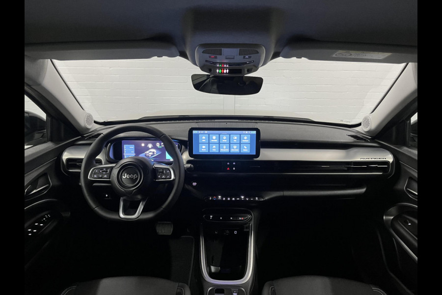 Jeep Avenger Summit 54 kWh *2.496 km* Adaptive cruise control | Camera | Carplay | Airco | Dodehoek detectie | 18" lichtmetalen wielen |