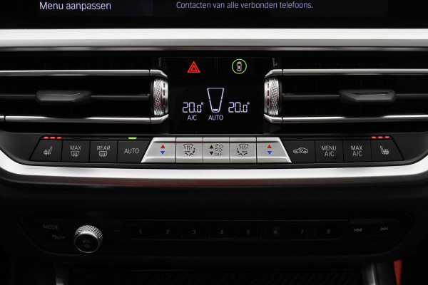 BMW 3 Serie Touring 330e Business Edition Plus M-sport Panoramadak, M-Sportstoelen, Carbon, Camera, Elektr. Trekhaak, 19''