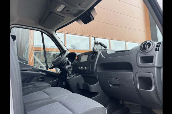 Renault Master T35 2.3 dCi L2H2 3p BPM Vrij! Lease €270 p/m, Imperiaal+Trap, Bedrijfswageninrichting, Navi, PDC, Airco, Trekhaak, Cruise controle, Onderhoudshistorie aanwezig