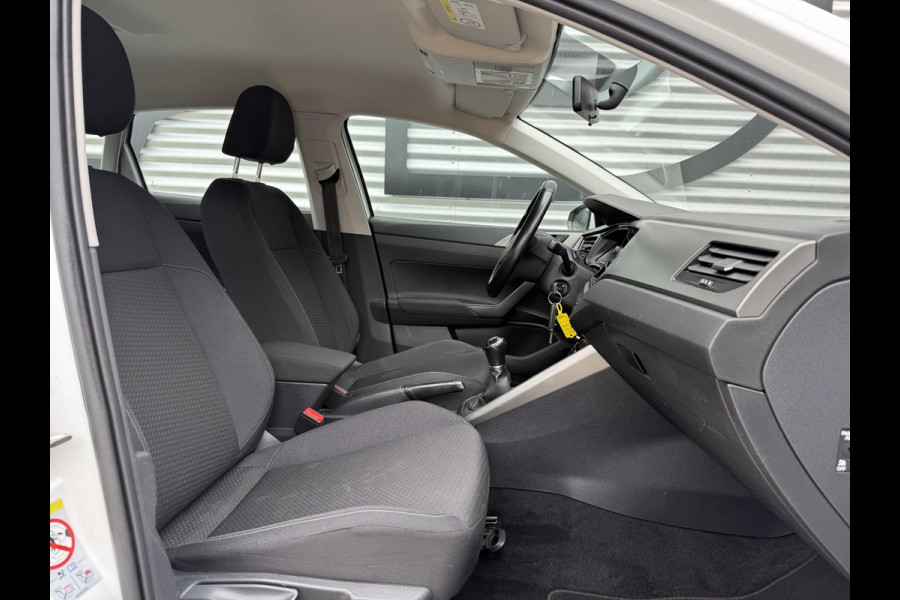 Volkswagen Polo 1.0 TSI Comfortline 2e Eigenaar|Navi|Carplay|Trekhaak|Cruise|Airco|N.A.P|APK tot 03-2027