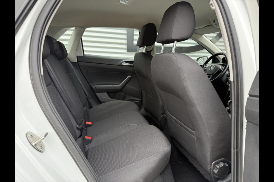 Volkswagen Polo 1.0 TSI Comfortline 2e Eigenaar|Navi|Carplay|Trekhaak|Cruise|Airco|N.A.P|APK tot 03-2027