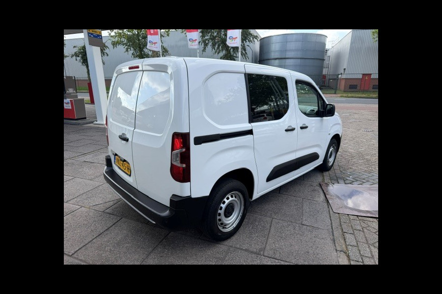 Peugeot Partner 1.2 PureTech Premium AIRCO I NAVI I PDC I APPLE CARPLAY I ANDROID AUTO I 1e EIGENAAQR I COMPLETE ONDERHOUDSHISTORIE