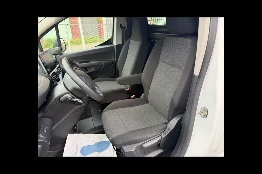 Peugeot Partner 1.2 PureTech Premium AIRCO I NAVI I PDC I APPLE CARPLAY I ANDROID AUTO I 1e EIGENAAQR I COMPLETE ONDERHOUDSHISTORIE