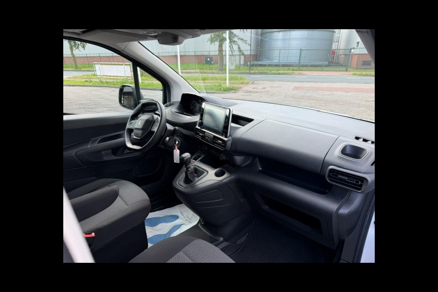 Peugeot Partner 1.2 PureTech Premium AIRCO I NAVI I PDC I APPLE CARPLAY I ANDROID AUTO I 1e EIGENAAQR I COMPLETE ONDERHOUDSHISTORIE