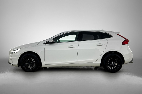 Volvo V40 1.5 T3 Polar+ Sport(Goed OnderH, Panorama, Camera, Trekhaak, Navi, StoelV, PDC V+A, Etc)