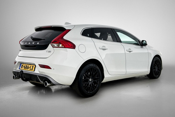 Volvo V40 1.5 T3 Polar+ Sport(Goed OnderH, Panorama, Camera, Trekhaak, Navi, StoelV, PDC V+A, Etc)