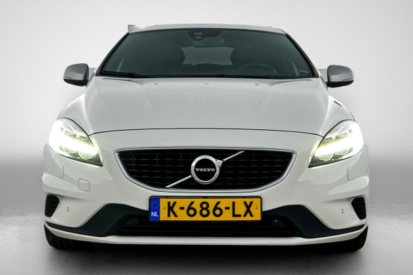 Volvo V40 1.5 T3 Polar+ Sport(Goed OnderH, Panorama, Camera, Trekhaak, Navi, StoelV, PDC V+A, Etc)