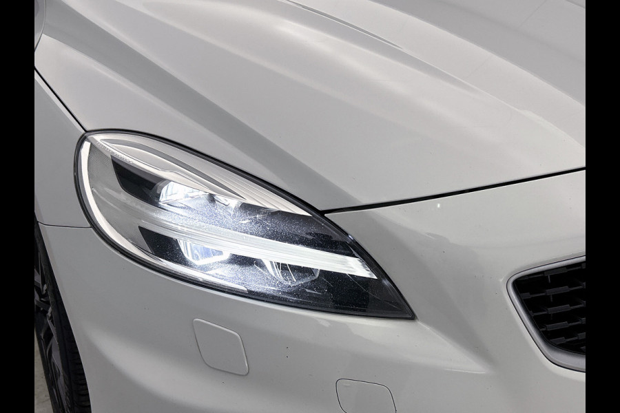 Volvo V40 1.5 T3 Polar+ Sport(Goed OnderH, Panorama, Camera, Trekhaak, Navi, StoelV, PDC V+A, Etc)
